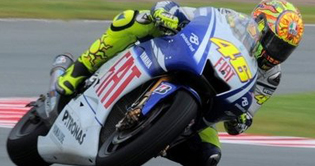 Rossi grabs pole for German MotoGP